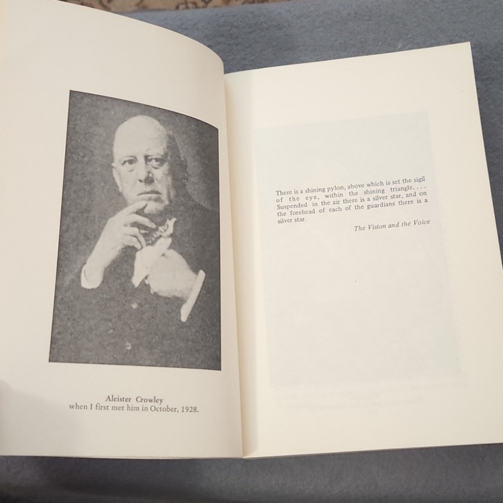 Vintage The Eye in the Triangle Aleister Crowley Israel Regardie Paperback - Picture 6 of 13